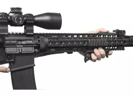 UTG Kevytrakenteinen Etukahva Picatinny - Muut asetarvikkeet - ZZZ0012205 - 2